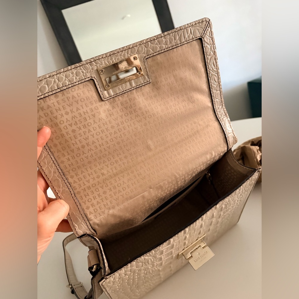 🐊 Kate Spade Crocodile Embossed Leather Top Handle Purse - Picture 6 of 16